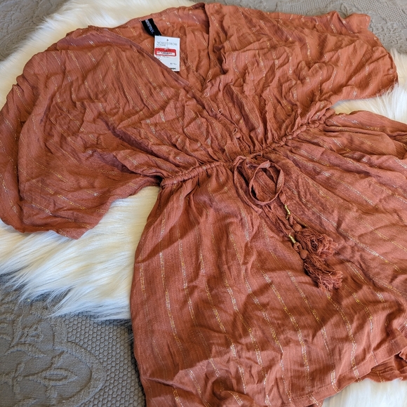 Romper - Picture 2 of 3